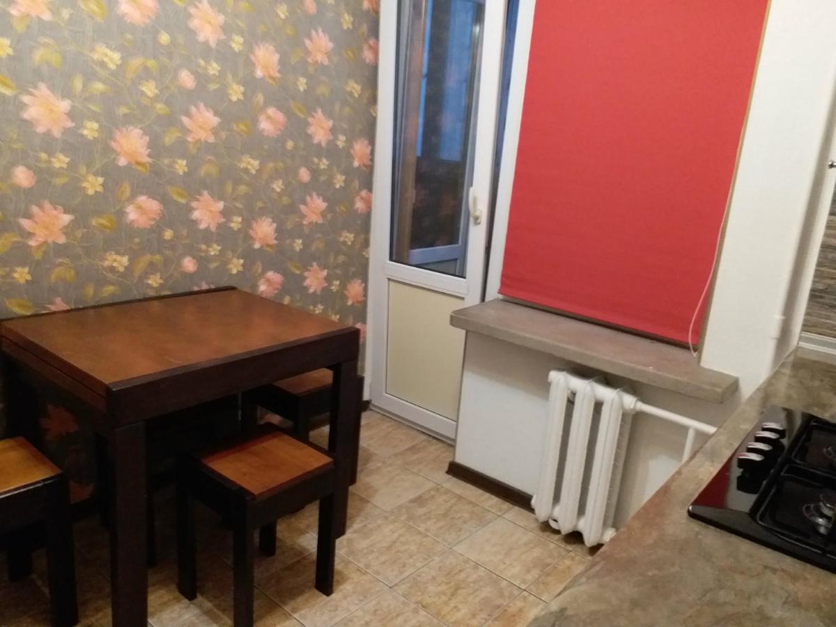 Kozzy Apartment In Kiev City Center Lu7 Exterior photo