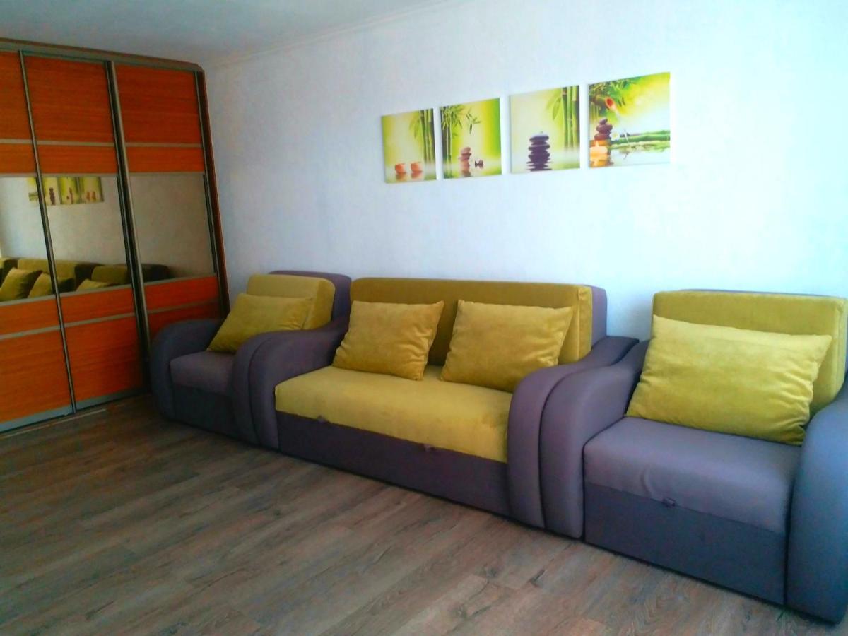 Kozzy Apartment In Kiev City Center Lu7 Exterior photo
