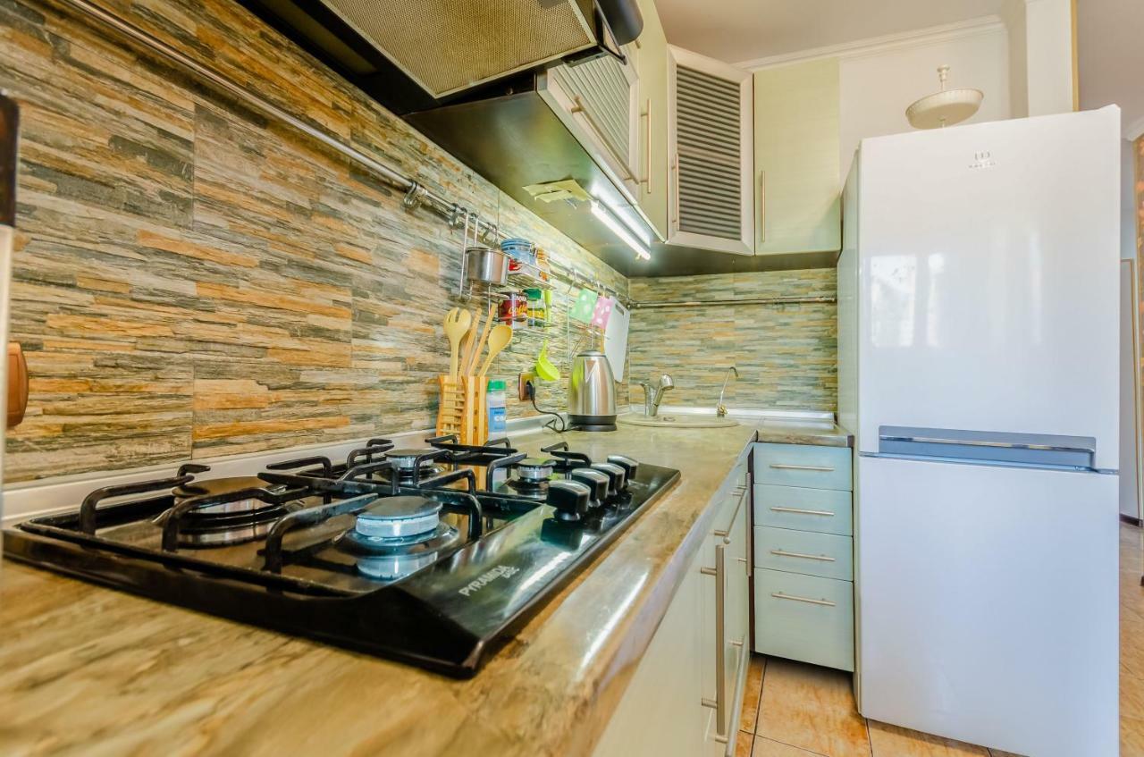 Kozzy Apartment In Kiev City Center Lu7 Exterior photo